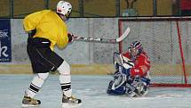 HC Tango Cup, utkání Mušlák team (červené dresy) - Viktora team