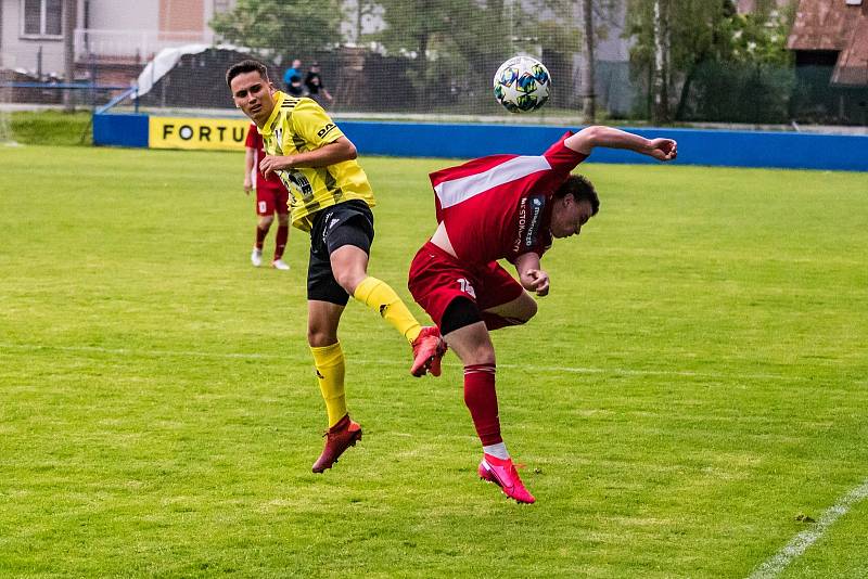 Klatovy hostí v sobotu od 14.30 ve šlágru 14. divizního kola vedoucí Přeštice.