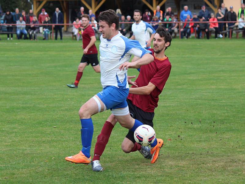 1. B třída 2017/2018: Pačejov (bílé dresy) - Chanovice 2:2