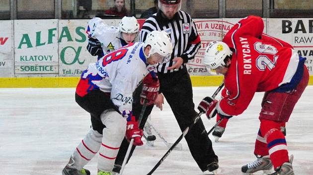 Semifinále Plzeňské krajské ligy mužů HC Klatovy B - HK Rokycany 3:8. 