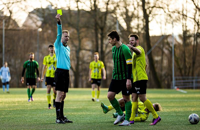 17. kolo FORTUNA divize A: FC Rokycany (zelení) - Přeštice 2:3.