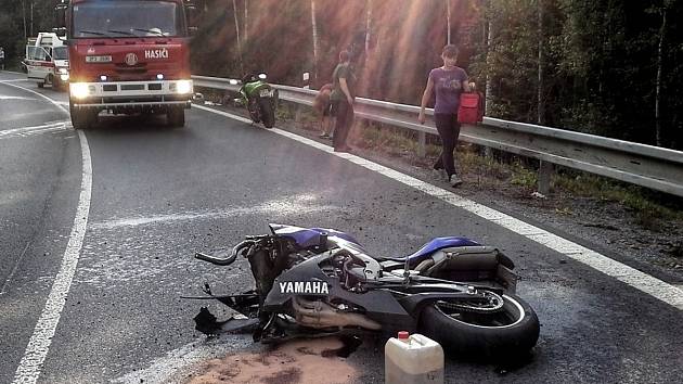 Nehoda motocyklu u Javorné.