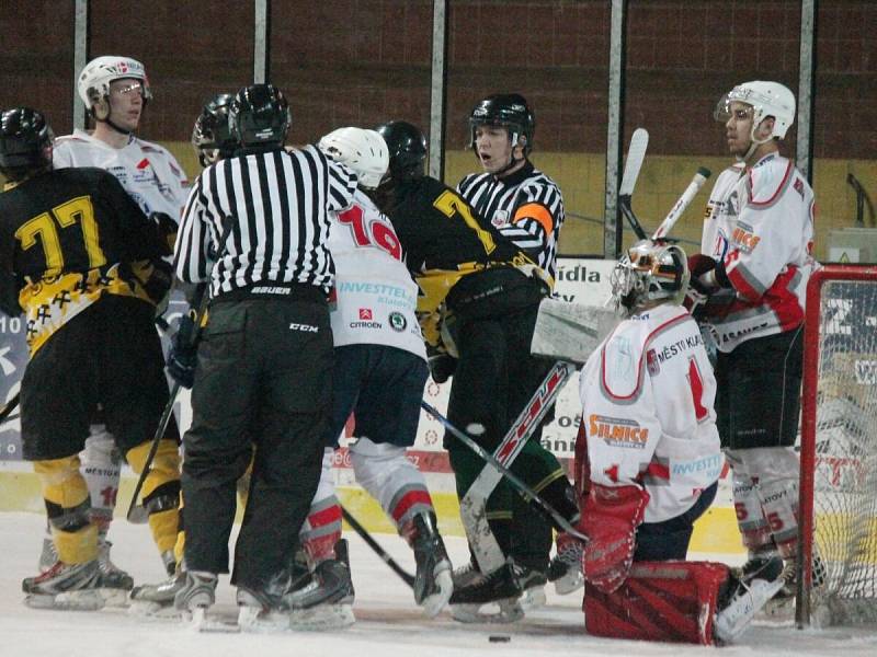 Liga juniorů Klatovy - Karlovy Vary B 3:5.