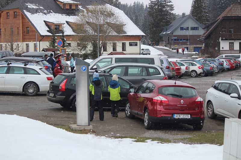 Šumava první víkend po rozvolnění a otevření okresů.