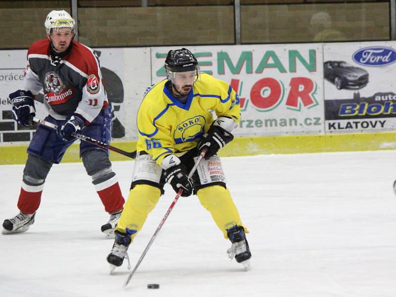 Krajská soutěž mužů 2016/2017 - čtvrtfinále play-off: HC Bidlo Malá Víska (šedé dresy) - Sokol Horní Lukavice 4:3 (samostatné nájezdy 2:1)