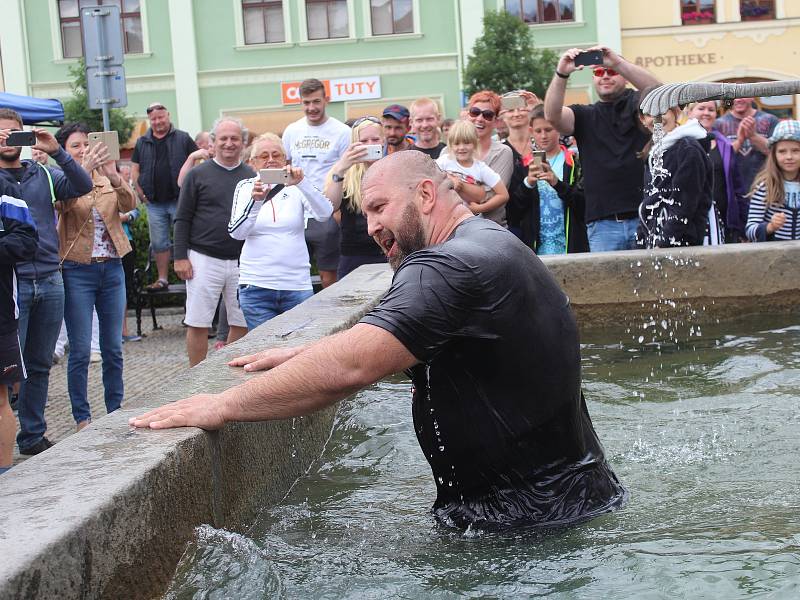 V sobotu se konal závod strongmanů v Sušici.