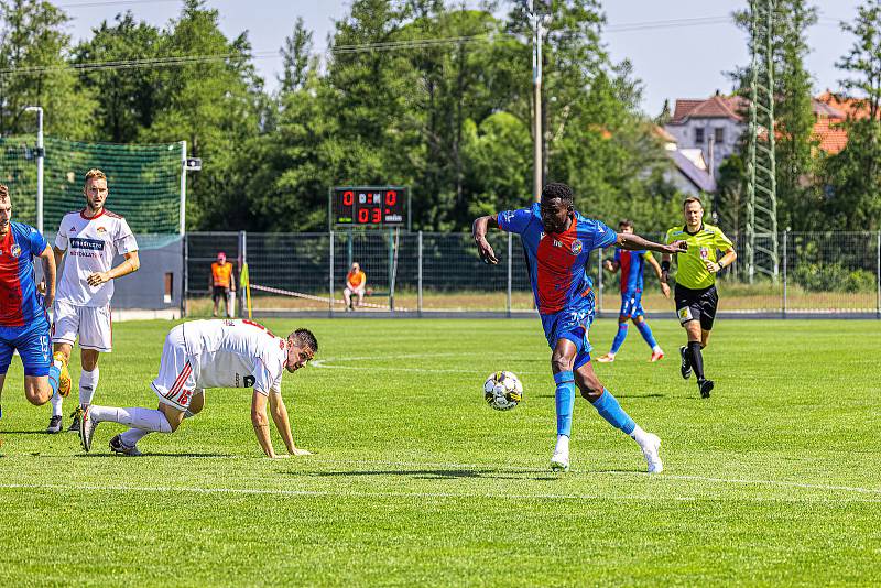 Přátelské utkání: FC Viktoria Plzeň - SK Klatovy 1898 (bílé dresy).