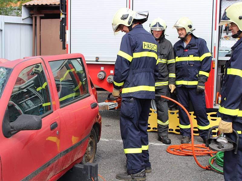 V prvním prázdninovém dni uspořádali hasiči klatovského územního odboru Hasičského záchranného sboru Plzeňského kraje ve své stanici den otevřených dveří