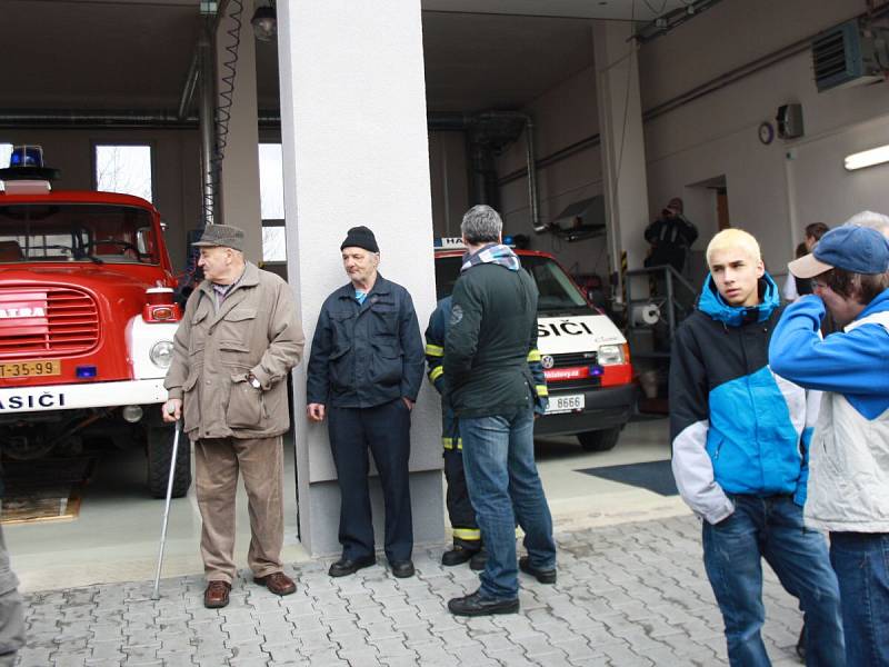 Klatovští dobrovolní hasiči pokřtili novou tatru