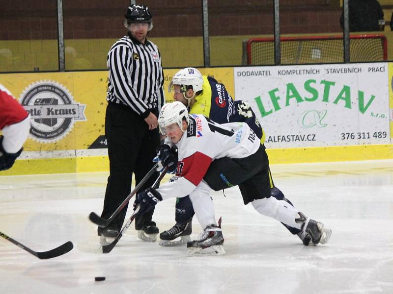 2. liga 2016/2017: SHC Klatovy (bílé dresy) - HC BAK Trutnov 3:2