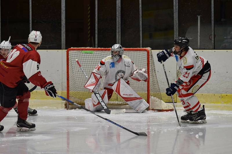 Z archivu: HC Tachov - HC Klatovy B (červení).