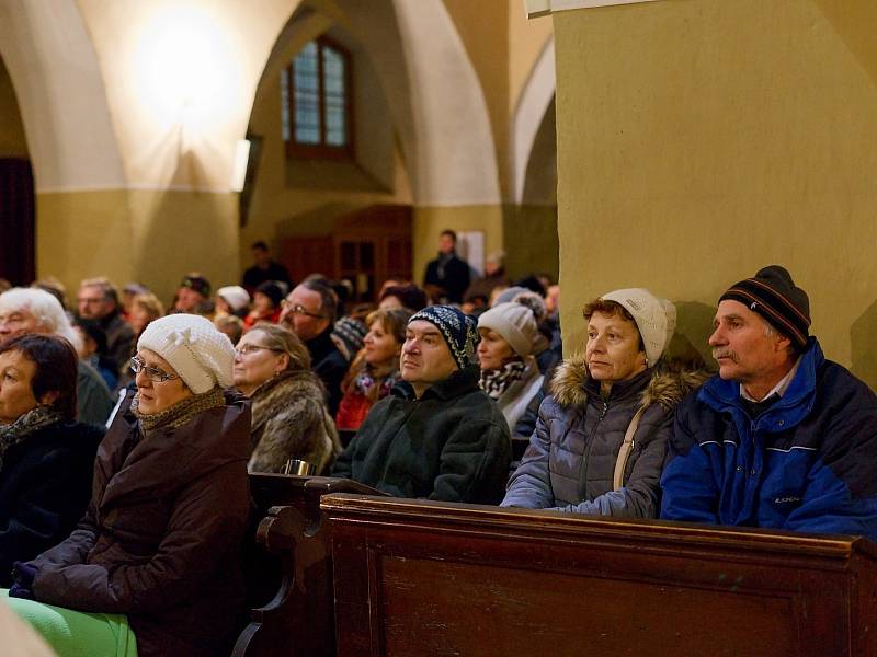 Hanka Křížková v kostele v Horažďovicích.