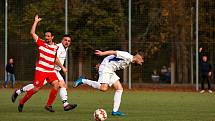 10. kolo okresního přeboru: TJ Sušice B (na snímku fotbalisté v bílých dresech) - FC Švihov 2:2 (1:1).