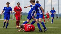 I. B třída, skupina B, 23. kolo: SK Klatovy 1898 B (na snímku fotbalisté v červených dresech) - SK Bolešiny (modří) 2:0.