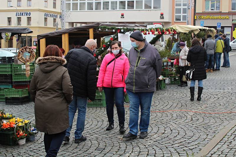 Vánoční trhy v Klatovech s Klatovským klášterním bazarem.