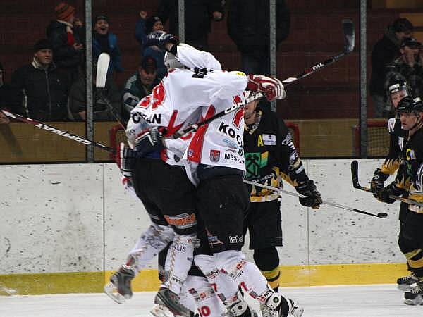 Třetí zápas čtvrtfinále play off, Klatovy - Sokolov 7:2