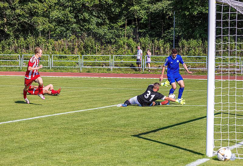 29. kolo I. A třídy: TJ Sušice (modří) - TJ Start Luby 6:1 (3:1).