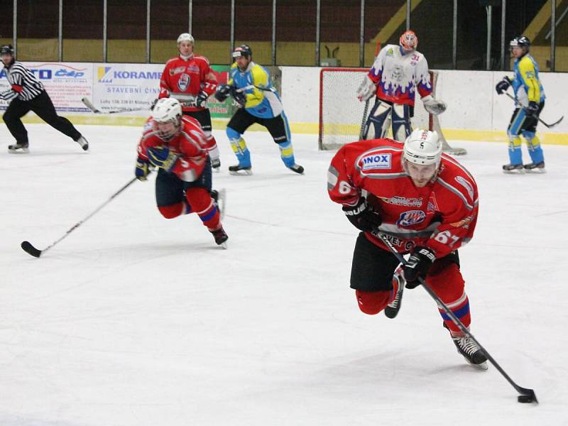 Krajská liga: HC Klatovy (červené dresy) - TJ Apollo Kaznějov 11:1