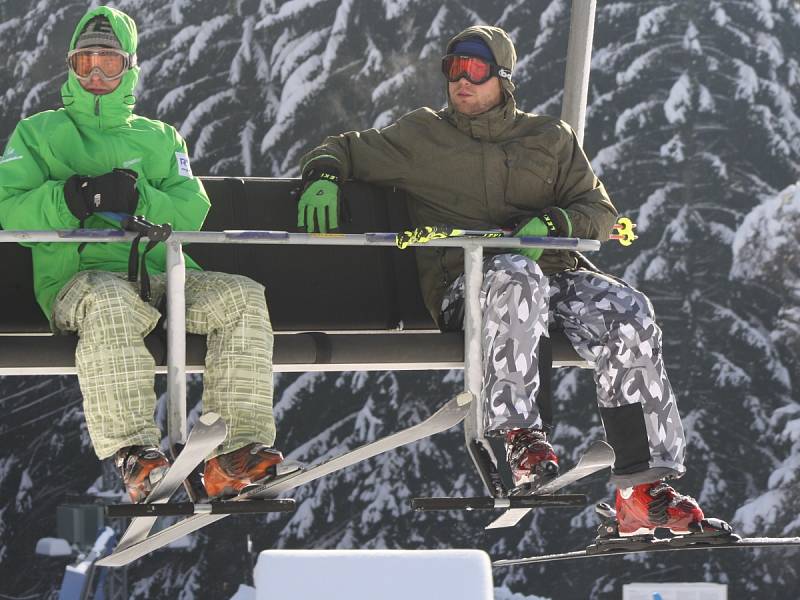 Zahájení lyžařské sezony na Šumavě. Ski areál Špičák 8. 12. 12