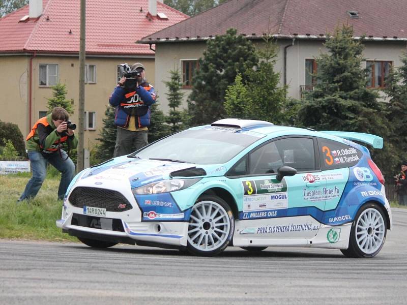 Jako první absolvovaly posádky 49. Rallye Šumava Klatovy tradiční Klatovský okruh.