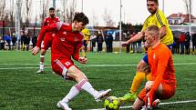 FORTUNA divize A (17. kolo): SK Petřín Plzeň - SENCO Doubravka (žlutí) 0:3.