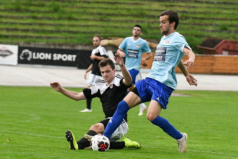 archivní fotogalerie: SK Petřín Plzeň (černí) vs. SK Klatovy 1898 (modří).