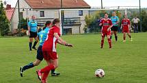 Na podzim fotbalistky SK Klatovy 1898 (červené dresy) porazily Borovany (modré dresy) 7:2. A uspěly i v nedělní odvetě, tentokrát 9:1.