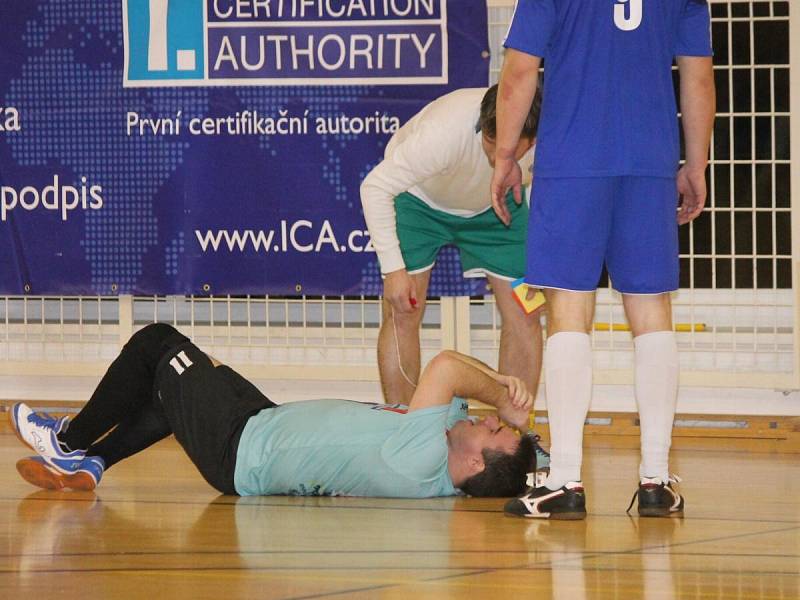 V Klatovech se bojovalo v okresní soutěži ve futsalu o "bednu".