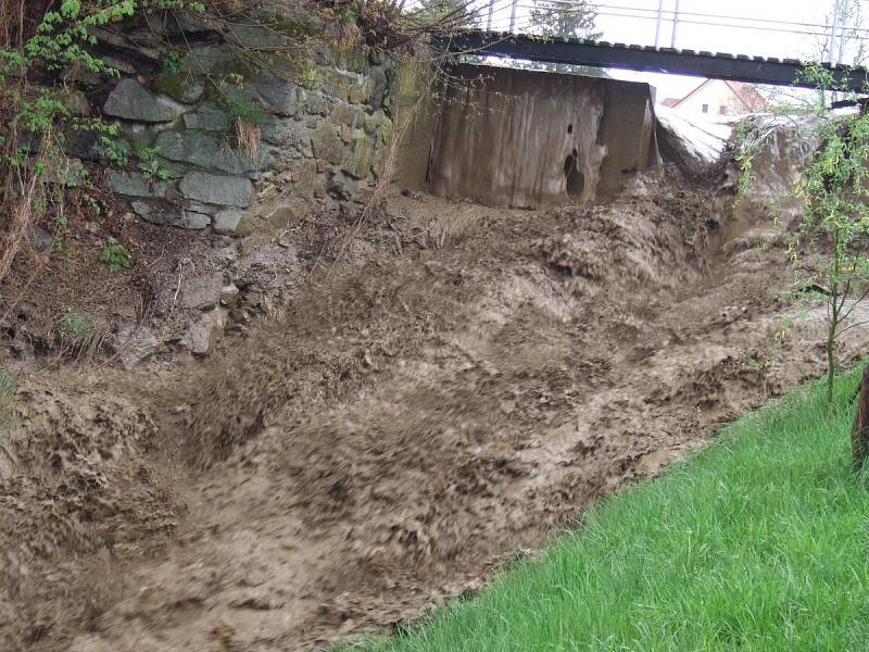 Následky sobotní bouřky v Petrovicích u Měčína