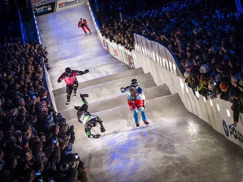 Václav Kosnar z Klatov při závodě série Red Bull Crashed Ice 2017 v americkém Saint Paul