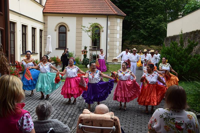 Velcí i malí účinkující sklidili za svoje vystoupení velký potlesk.