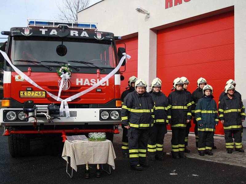 Klatovští dobrovolní hasiči pokřtili novou tatru