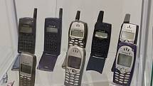 Výstava mobilních telefonů v Železné Rudě.