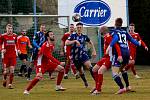 17. kolo FORTUNA divize A: Slavoj Mýto (modří) - SK Klatovy 1898 3:1 (1:0).