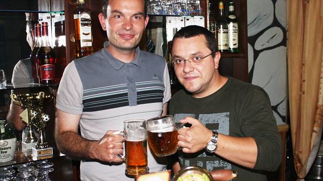 Beerweb Klatovanů Milana Krejčíka (vpravo) a Pavla Špety funguje od konce letošního června. 