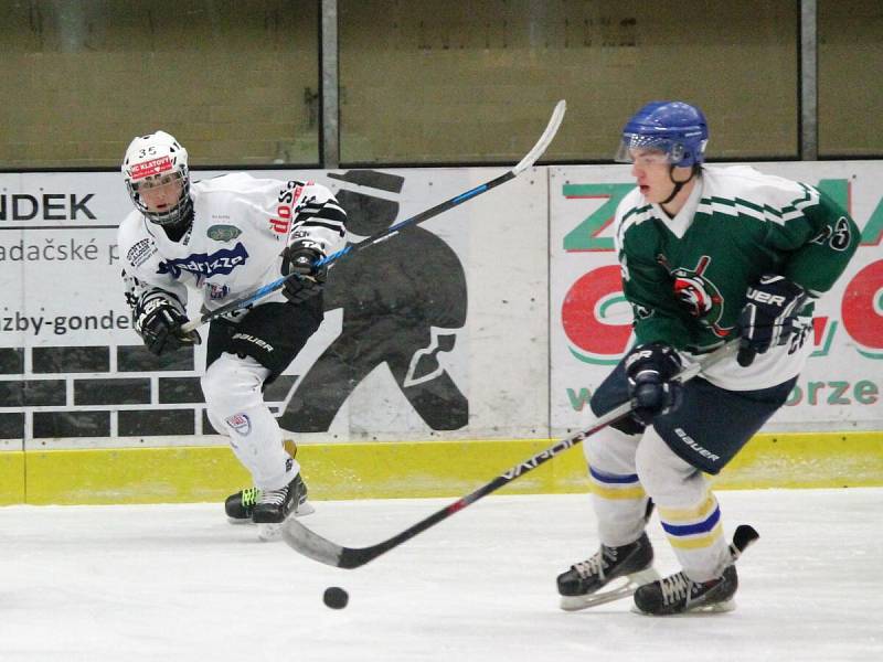 Krajská liga juniorů 2016/2017: HC Klatovy B (bílé dresy) - HC Slavoj Český Krumlov 4:5sn