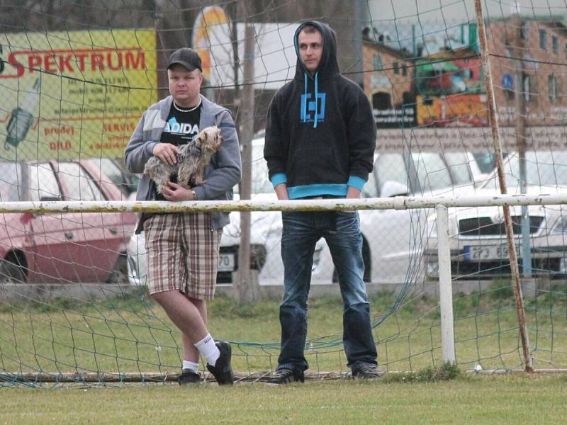 Krajský přebor mužů: Horažďovice (v modrém) - Stod 2:1.