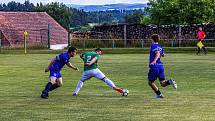 Baráž o I. A třídu, odveta: FK Svéradice (zelení) - TJ Sokol Malesice 1:2 (1:0).