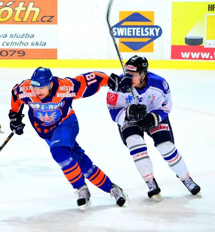 Z utkání semifinále play off II.NHL Hodonín - Kolín (3:4).