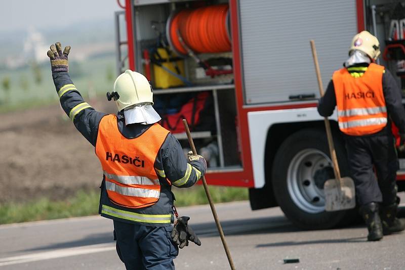 Při dopravní nehodě u Jestřabí Lhoty došlo ke zranění. 30.4. 2009