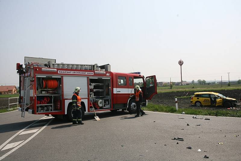 Při dopravní nehodě u Jestřabí Lhoty došlo ke zranění. 30.4. 2009