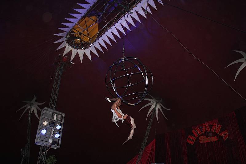 Hororový cirkus Ohana bavil kolínské milovníky strachu a hororových prvků.