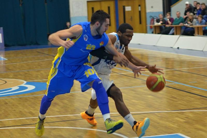 Z utkání Mattoni NBL BC Farfallino Kolín - BK Opava (83:80)