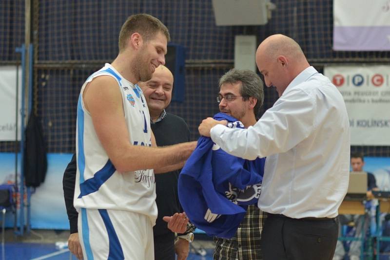 Z utkání BC Farfallino Kolín - Jindřichův Hradec (94:58).