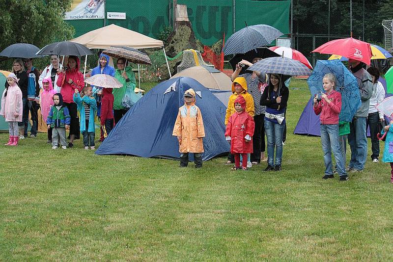 Polepské děti slavily svůj den po vzoru Indiánů