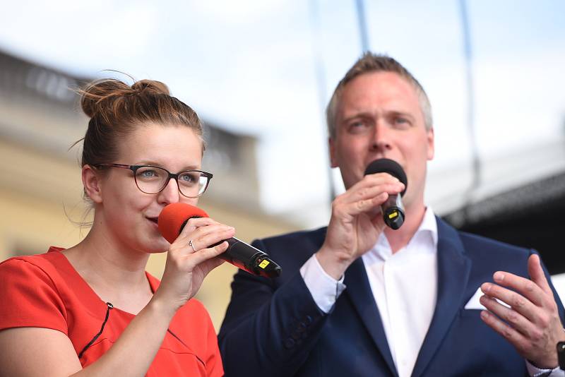 Závěrečný monstrkoncert festivalu Kmochův Kolín.