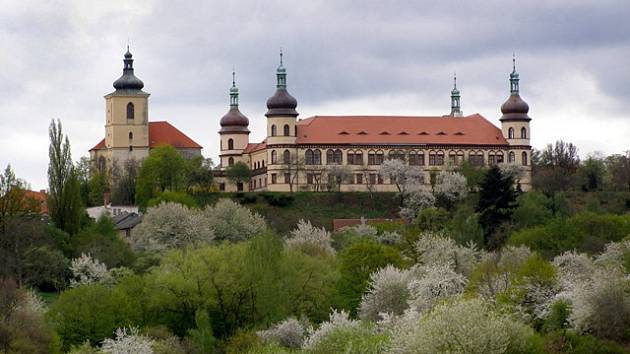 Stezka nabídne krásný pohled na zámek