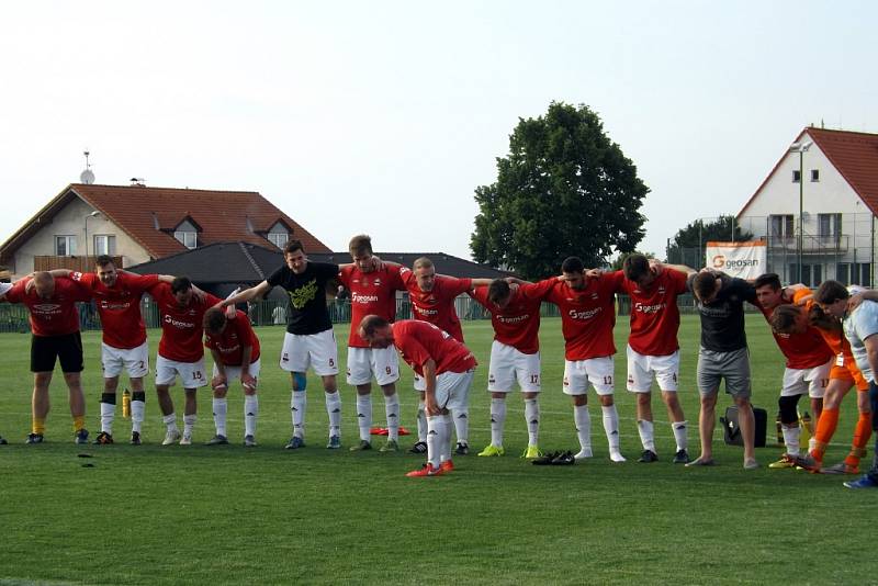 Z utkání Velim - Jedomělice (2:0).