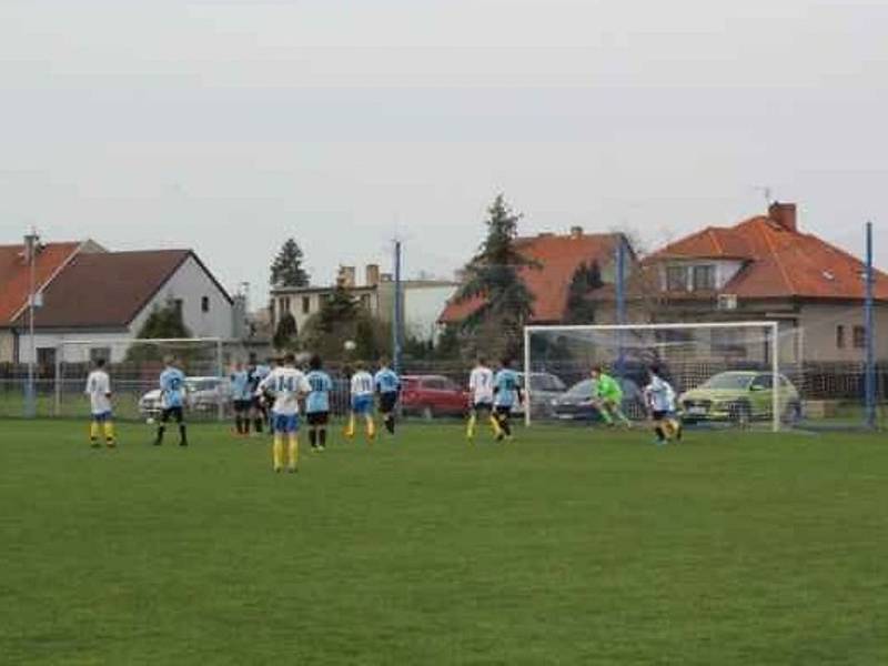 Fotbaloví dorost Velkého Oseka postoupil do krajského přeboru