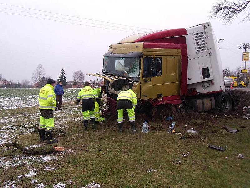 Těžká dopravní nehoda na Vyžlovce